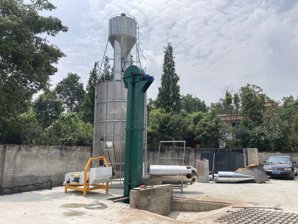 河北皓凱氣吸小型糧食干燥機落戶四川郫都區家庭農場！